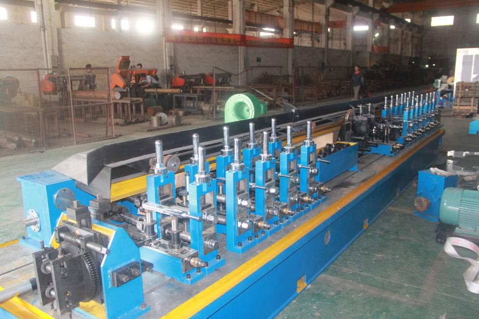 焊管設(shè)備生產(chǎn)廠要具備哪些優(yōu)點